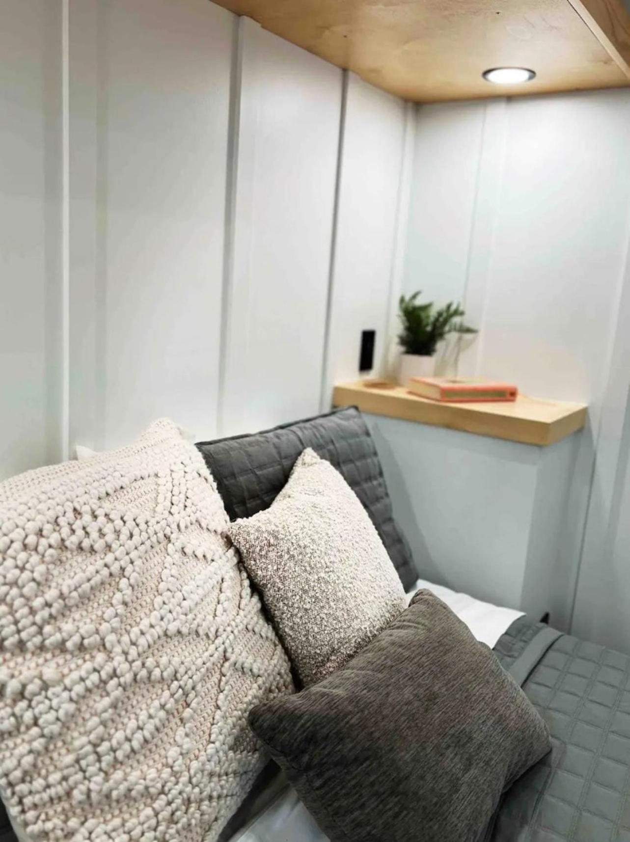 The Endeavor Tiny Home! Elizabethtown Exterior foto